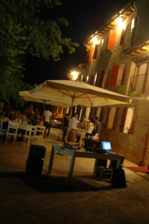 Agriturismo La Paterna Giavera del Montello ภายนอก รูปภาพ