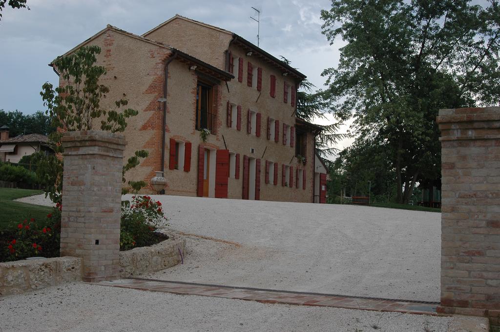 Agriturismo La Paterna Giavera del Montello ภายนอก รูปภาพ