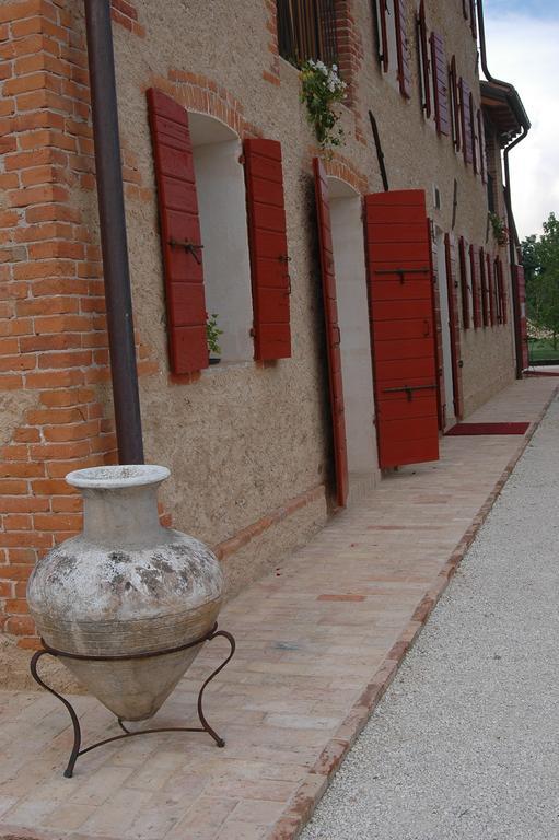Agriturismo La Paterna Giavera del Montello ภายนอก รูปภาพ